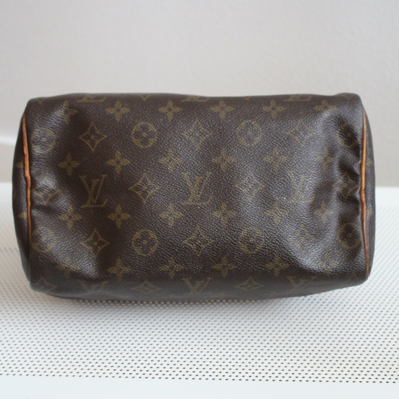 Louis Vuitton Vintage Monogram Speedy 25 - Picture 10 of 13
